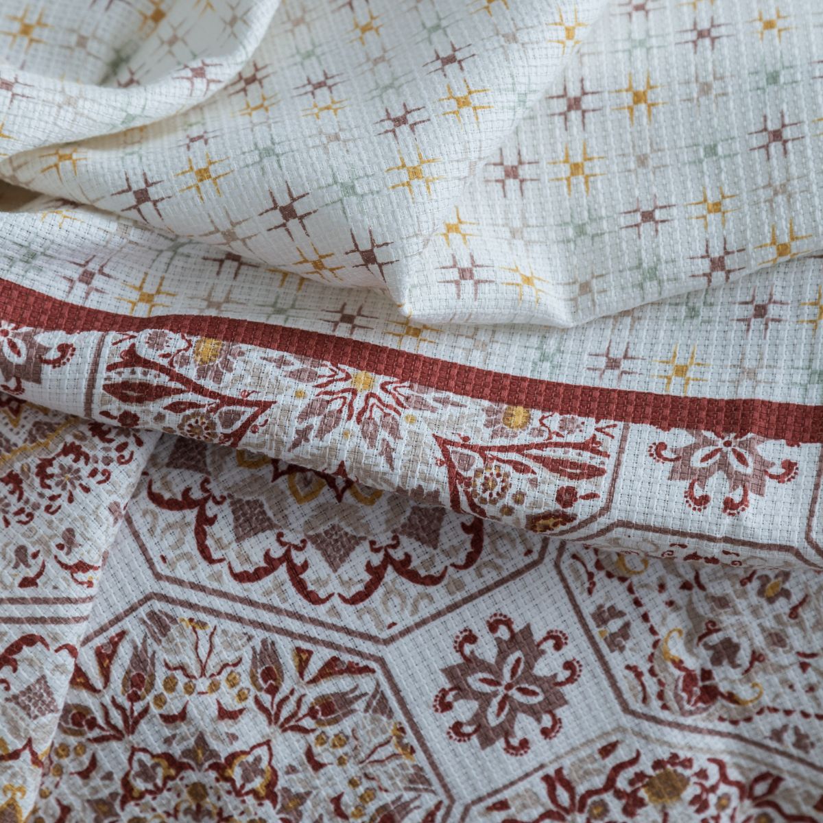 Printed Pique Coverlet Set