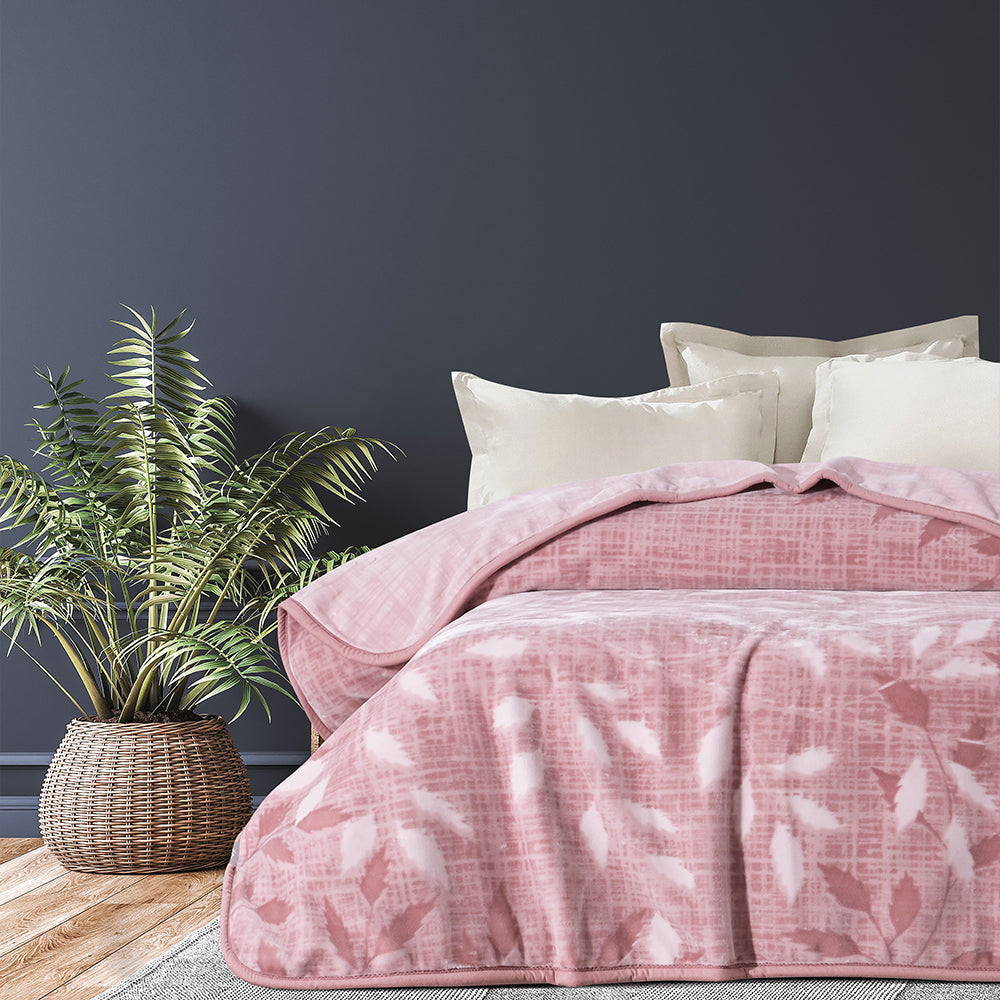 Avia - Selena Blanket