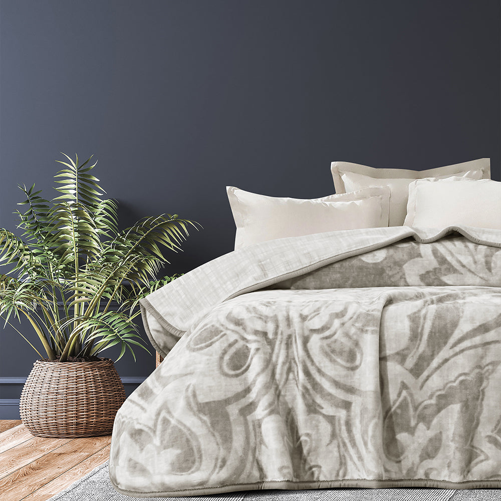 Damask - Selena Blanket