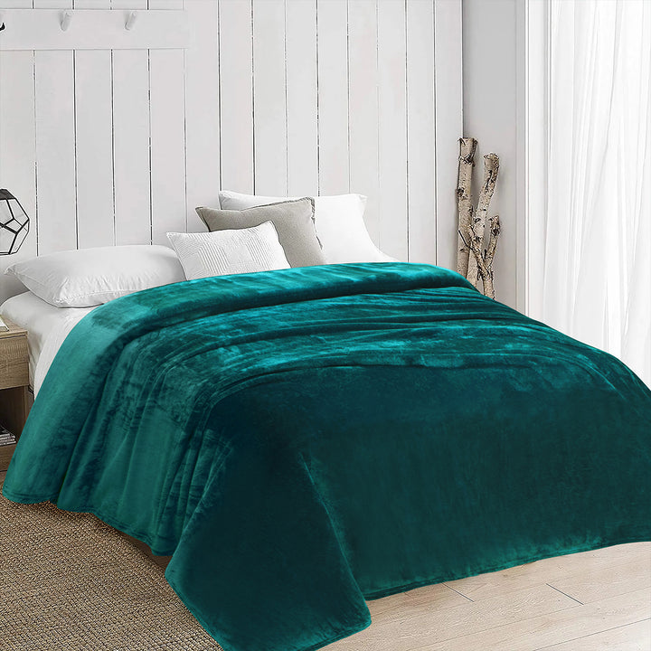 Velvet Blanket Teal 220 x 240 Morano Textiles