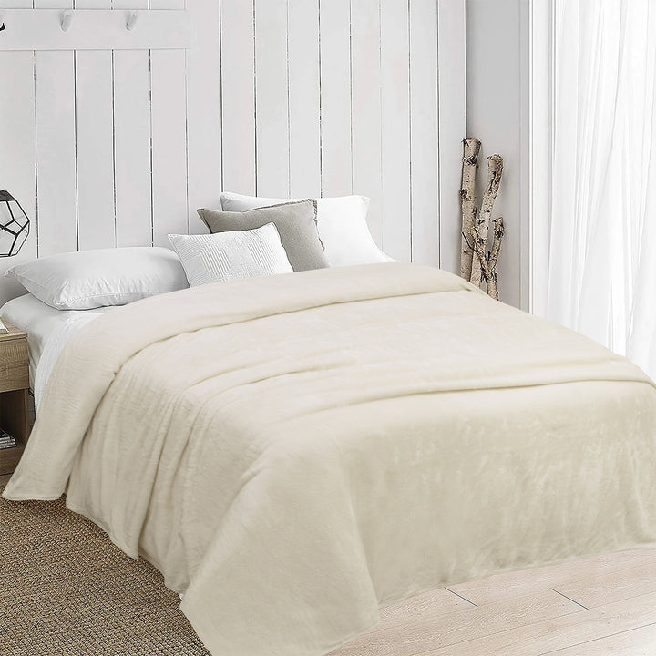 Velvet Blanket Off-white 220 x 240 Morano Textiles